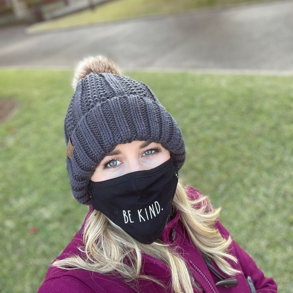 Meet your Posher, Ang - Picture 3 of 3